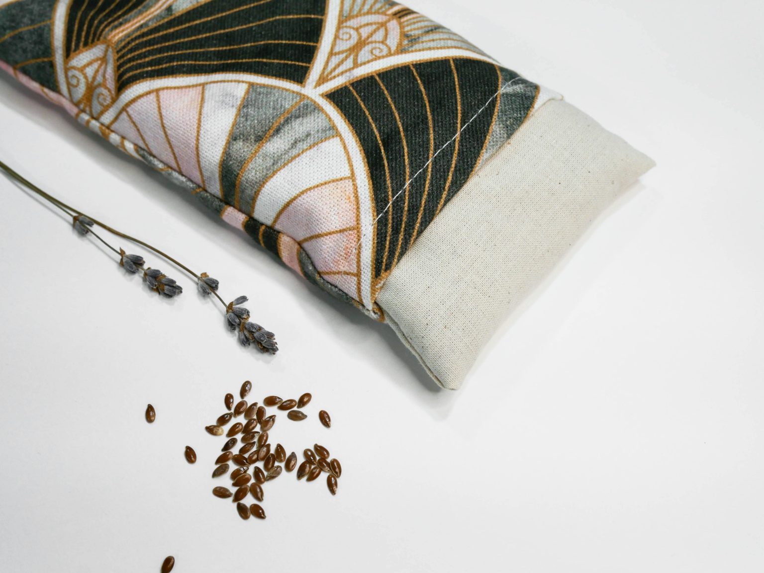 Sitonelectic Coussin Pour Les Yeux Relaxant – Soie Douce, Lavande & Graines De Cassia – Masque D'Aromathérapie Pour Yoga, Méditation & Sommeil Profond (3 Couleurs)